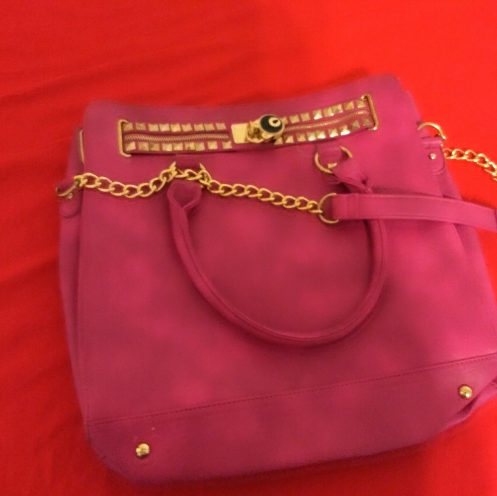 Purses - Picture 6 of 8